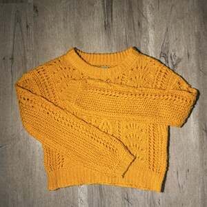 Charlotte Russe‎ Mustard Crochet Sweater -